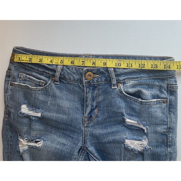 Aeropostale Pretty Little Liars Distressed Bermuda Denim Women’s Sz 2 Jorts - Picture 7 of 7